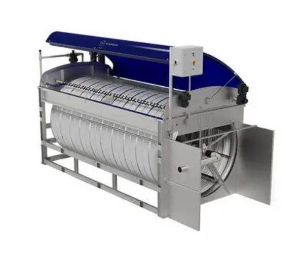 Filtre à tambour auto-nettoyant pour aquaculture, assurant une filtration mécanique efficace et un environnement sain pour les poissons.